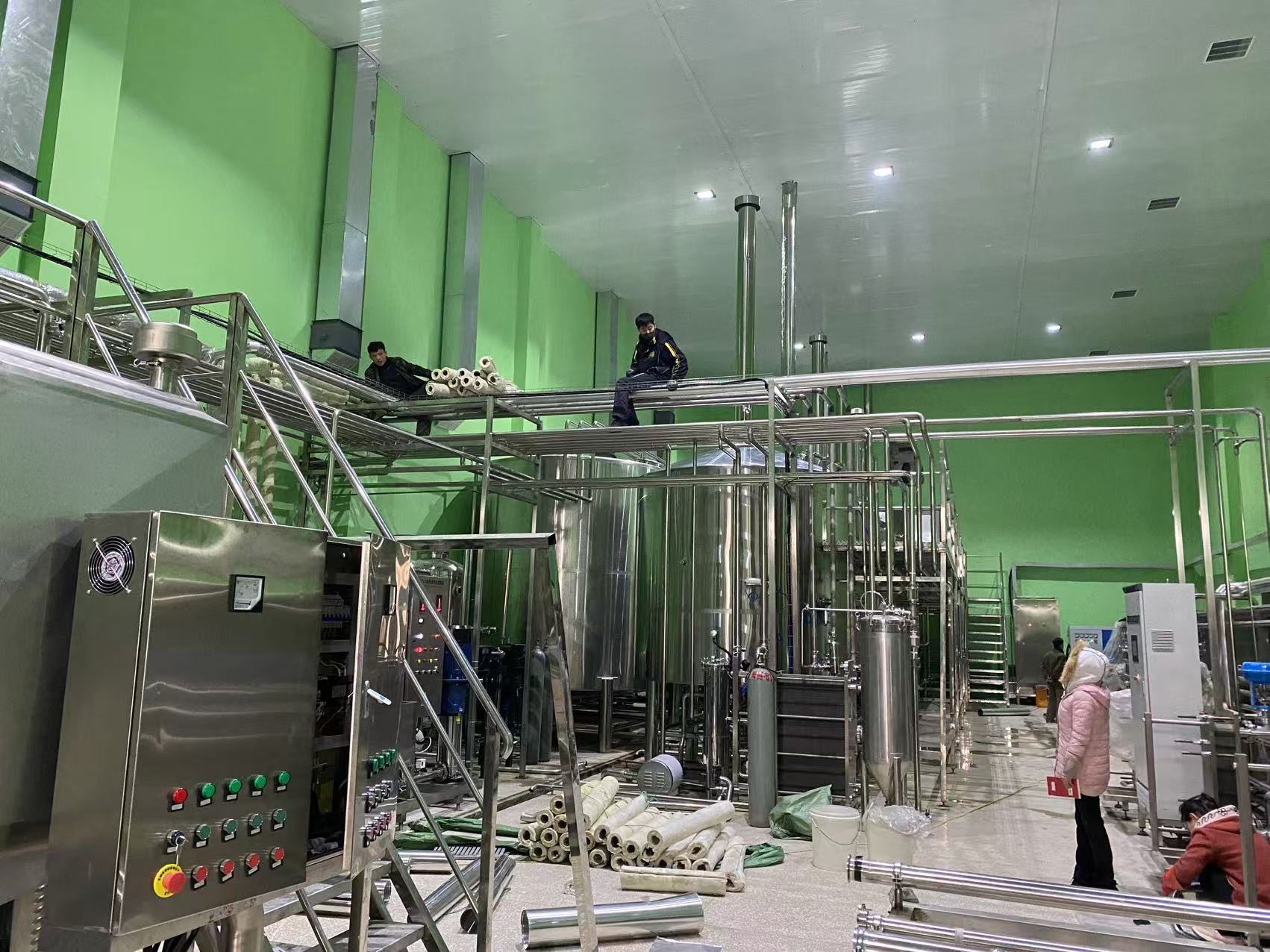 隆昌精酿啤酒设备厂—精酿啤酒设备制造：传承工艺与创新科技的交融